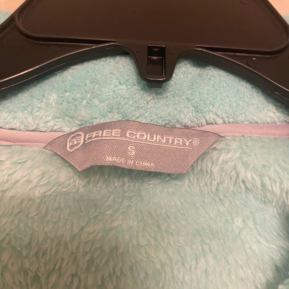 Turquoise Fleece Pullover - Picture 3 of 5